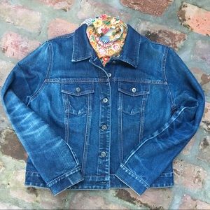 Women’s GAP vintage denim jacket. XL